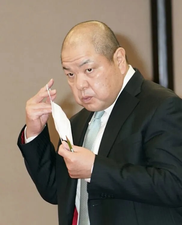 Сүмо холбооны тэргүүн Хаккакү