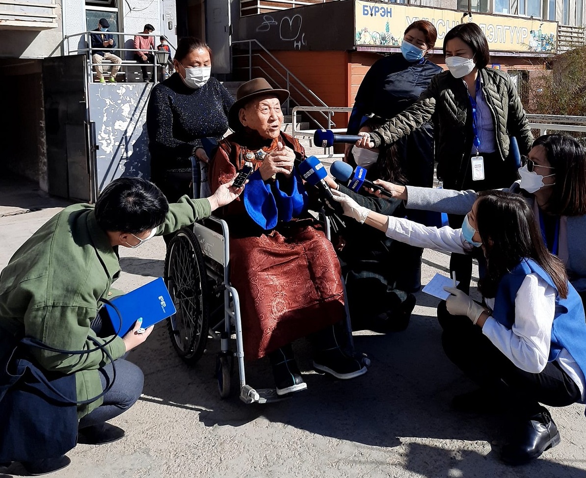 Ахмад дайчин Тогоочийн Лувсансүх