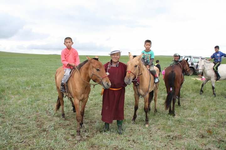 Сүхбаатар аймгийн Мөнххаан сумын уугуул малчин А.Амарсанаа