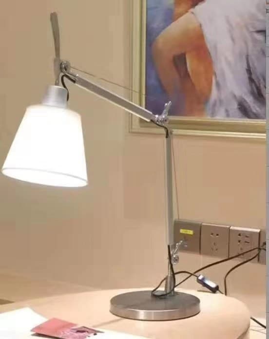 The Queen's Home Утас: 9011-7181