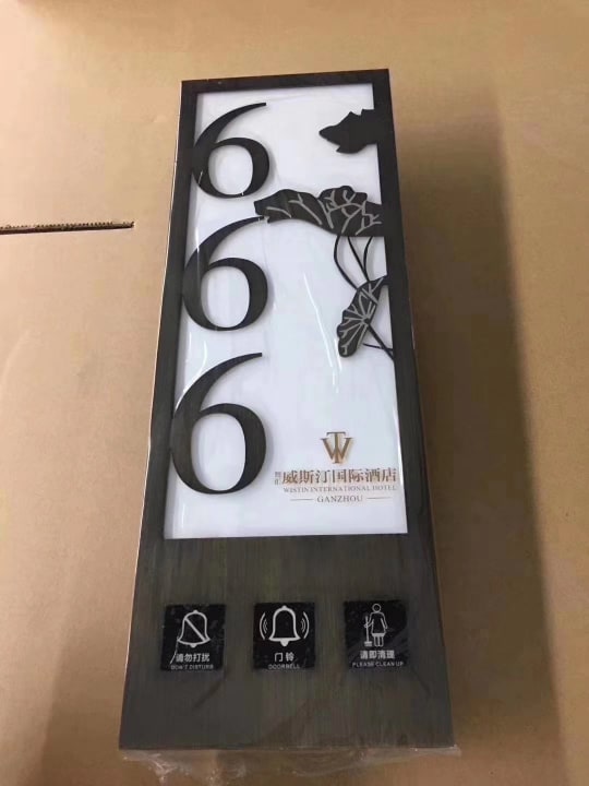 The Queen's Home Утас: 9011-7181