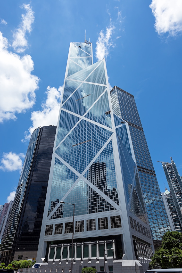 BANK OF CHINA TOWER IN HONG KONG (1990)