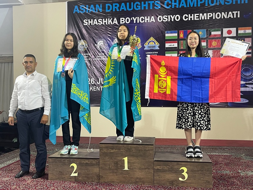 Н.Лхагвадолгор