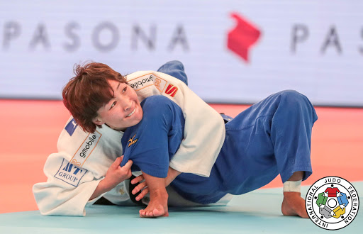 М.Уранцэцэг